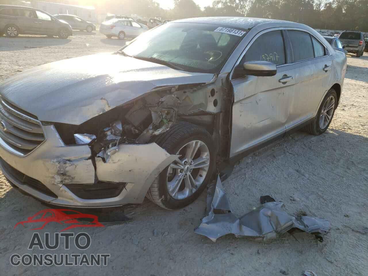 FORD TAURUS 2017 - 1FAHP2E87EG182079