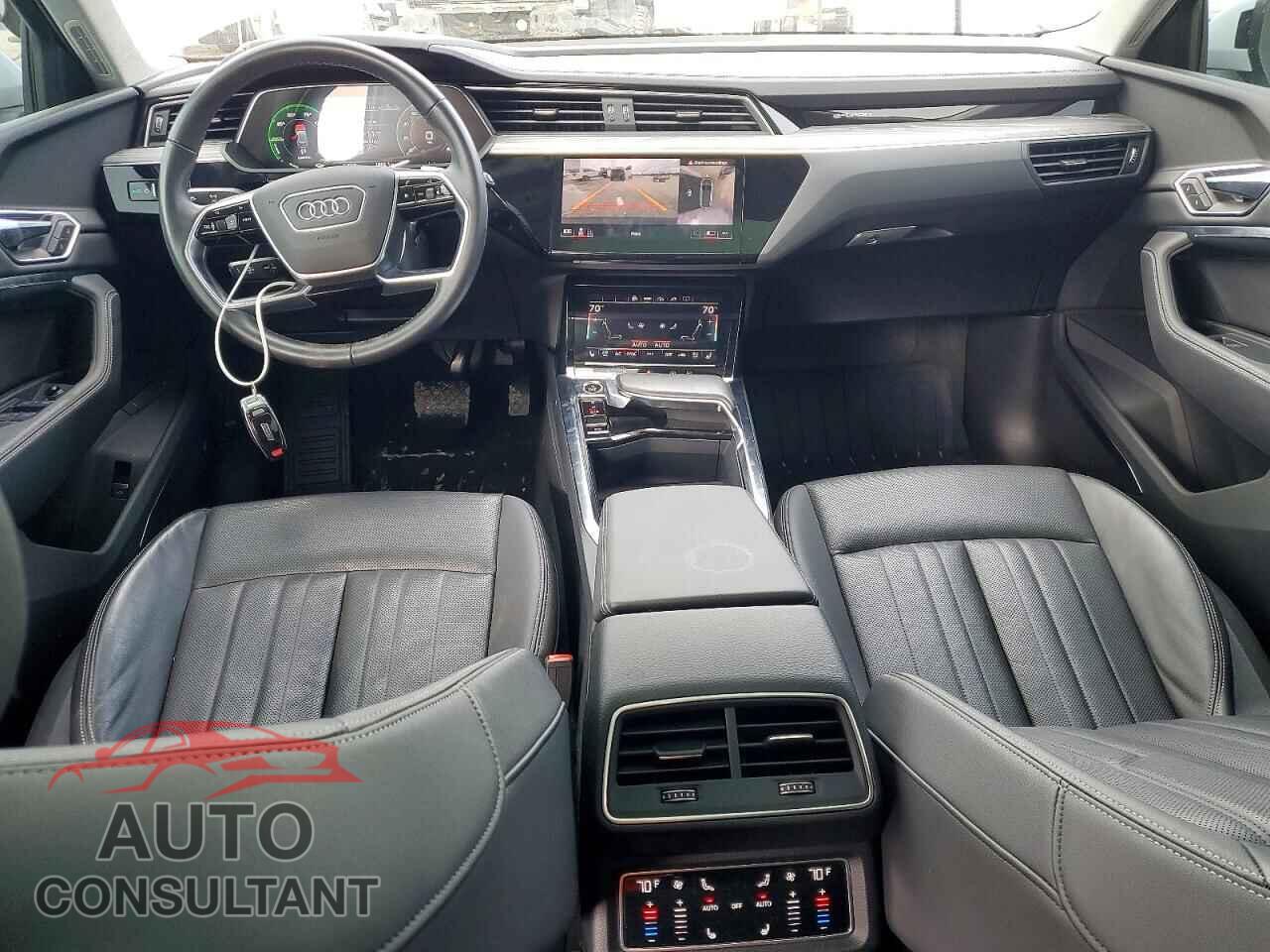 AUDI E-TRON 2023 - WA1LAAGE1PB009347