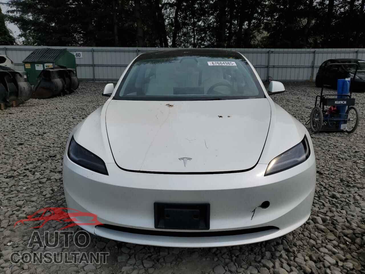 TESLA MODEL 3 2024 - 5YJ3E1EA7RF784939