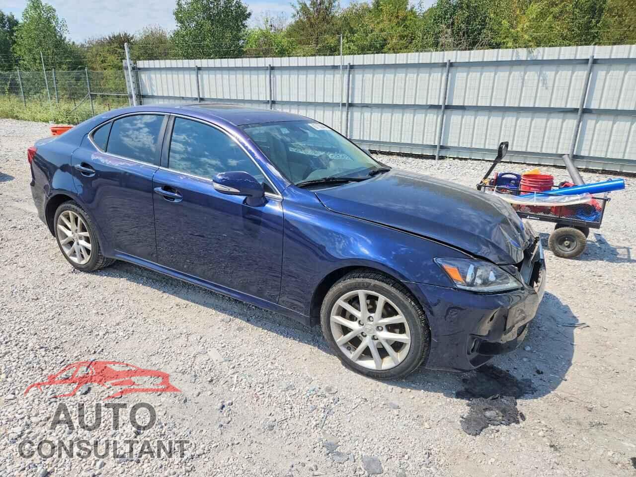 LEXUS IS 2011 - JTHCF5C24B5050586