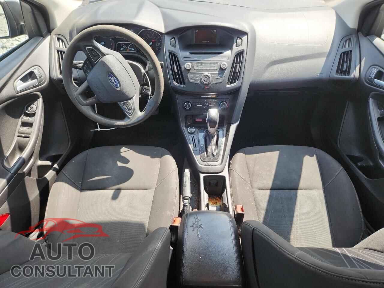 FORD FOCUS 2015 - 1FADP3F23FL262860