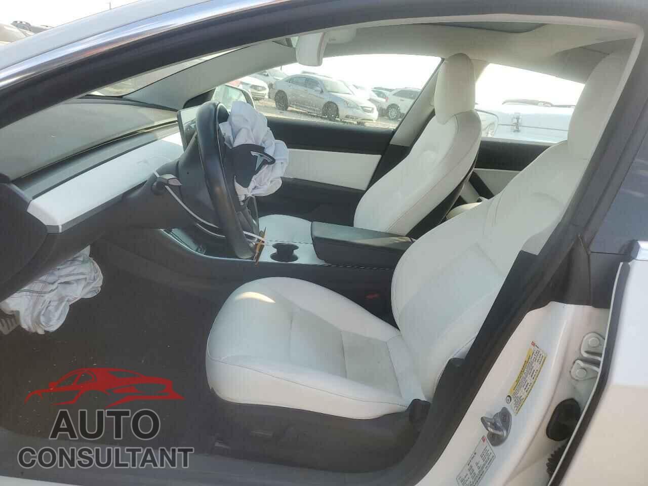 TESLA MODEL 3 2018 - 5YJ3E1EB8JF081637
