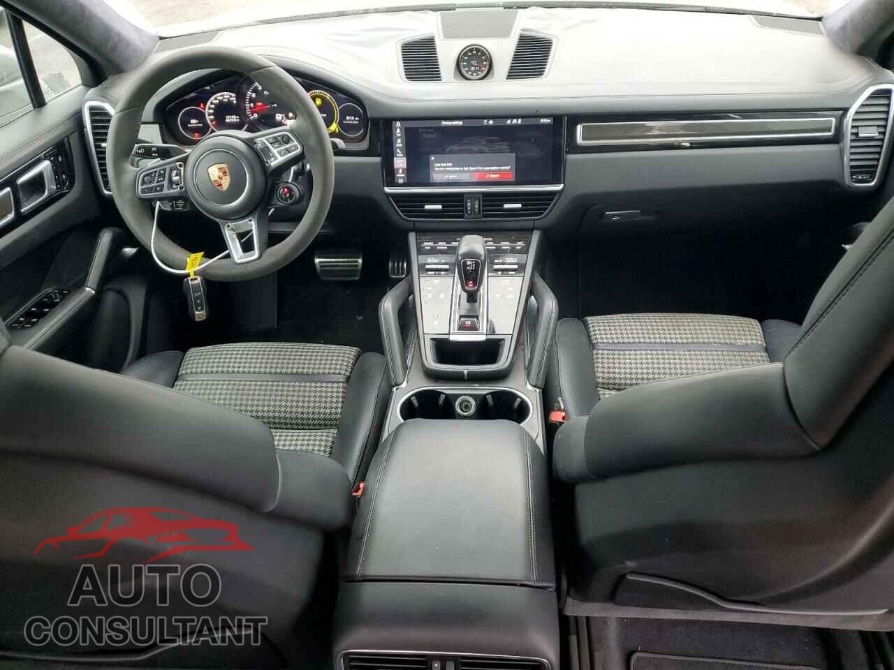 PORSCHE CAYENNE 2020 - WP1BF2AY6LDA65521