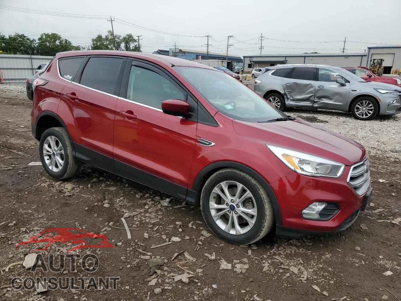 FORD ESCAPE 2017 - 1FMCU9GD4HUB17482