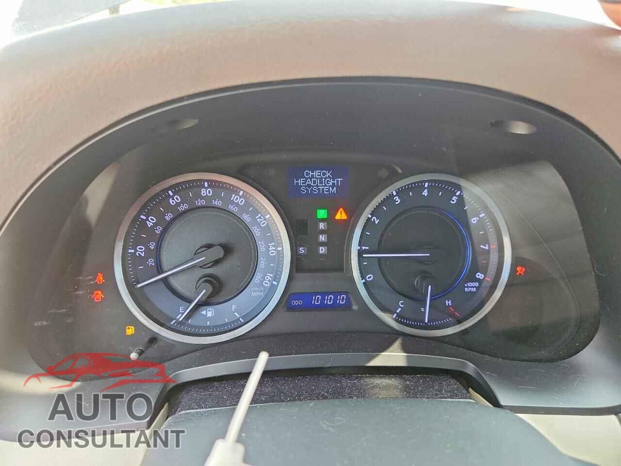 LEXUS IS 2011 - JTHCF5C24B5050586