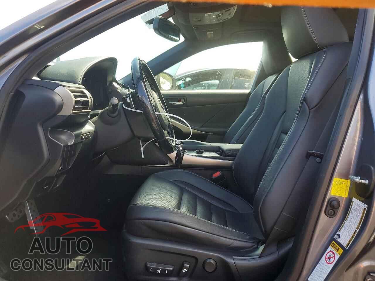 LEXUS IS 2016 - JTHBA1D2XG5010568