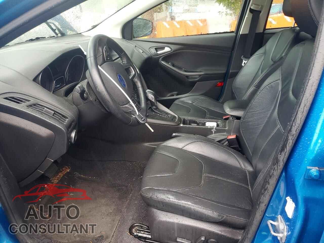 FORD FOCUS 2015 - 1FADP3K28FL330320