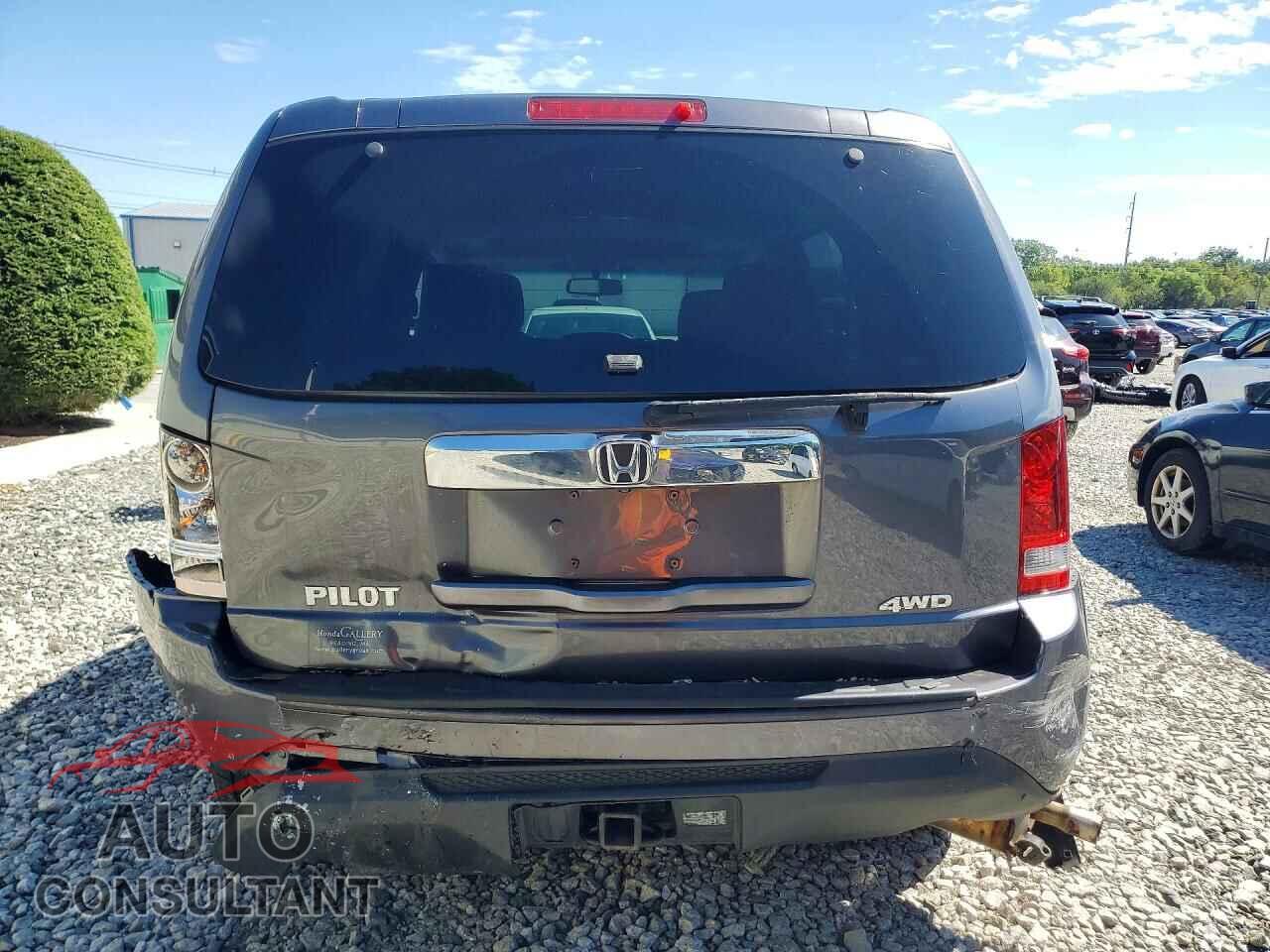 HONDA PILOT 2015 - 5FNYF4H78FB017830