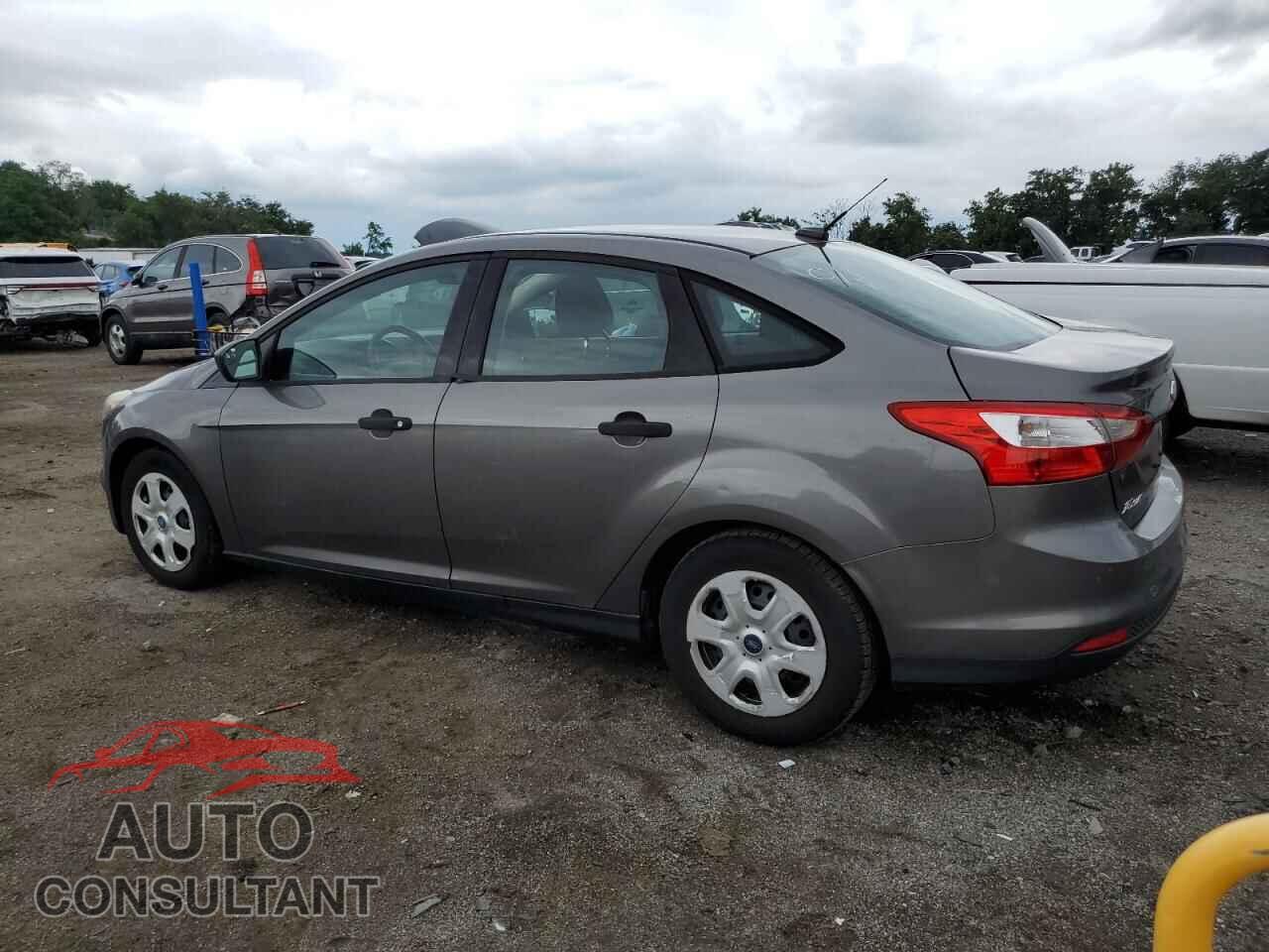 FORD FOCUS 2012 - 1FAHP3E24CL244611