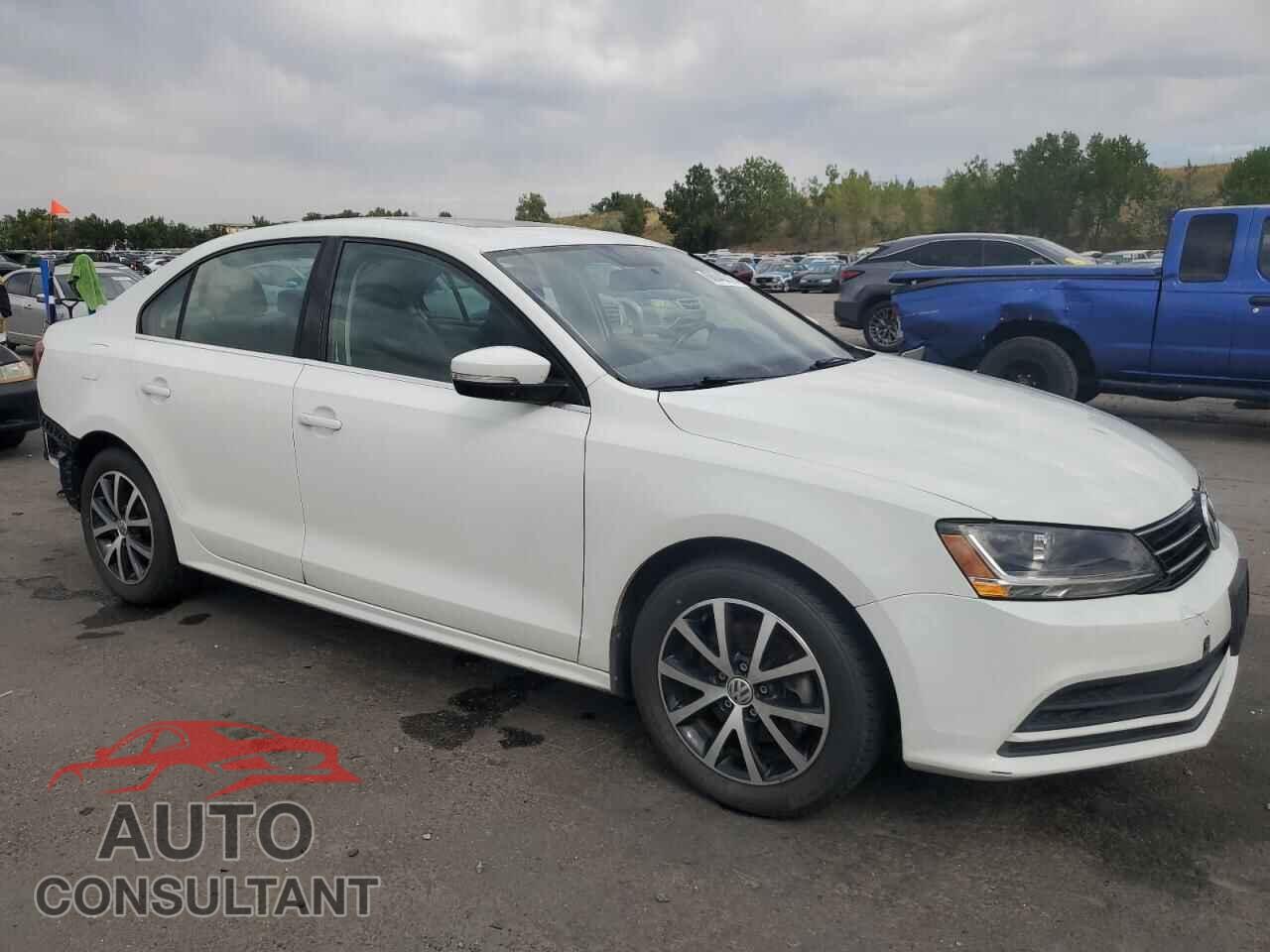 VOLKSWAGEN JETTA 2017 - 3VWDB7AJ0HM255295