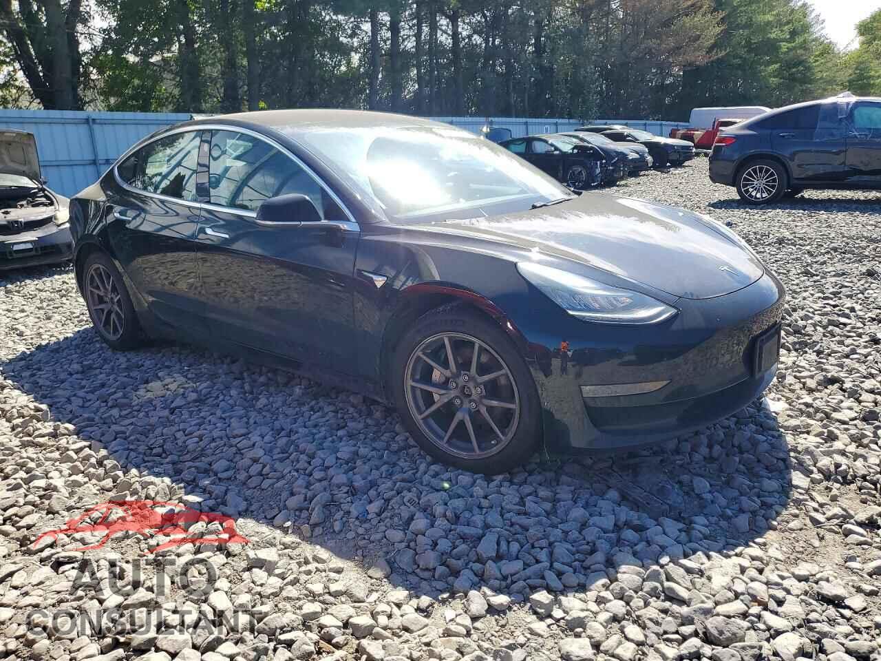TESLA MODEL 3 2018 - 5YJ3E1EB6JF170316
