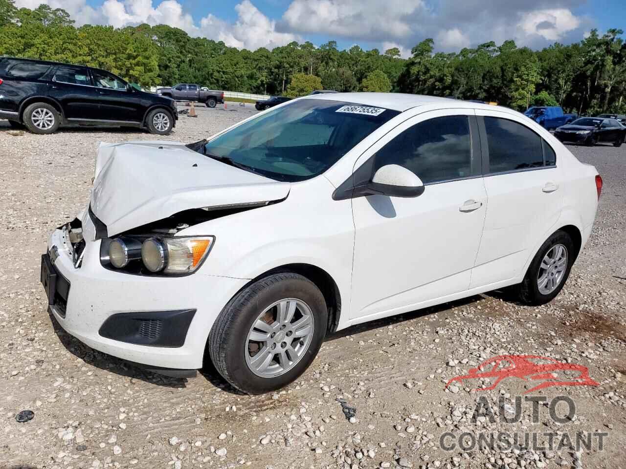 CHEVROLET SONIC 2014 - 1G1JC5SH5E4101653