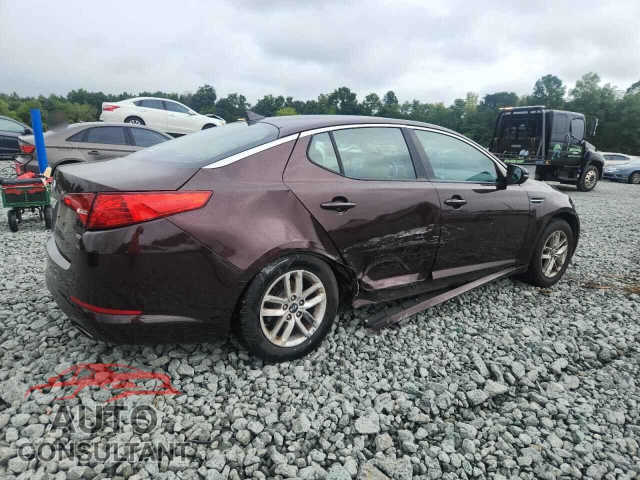 KIA OPTIMA 2011 - KNAGM4A76B5074130