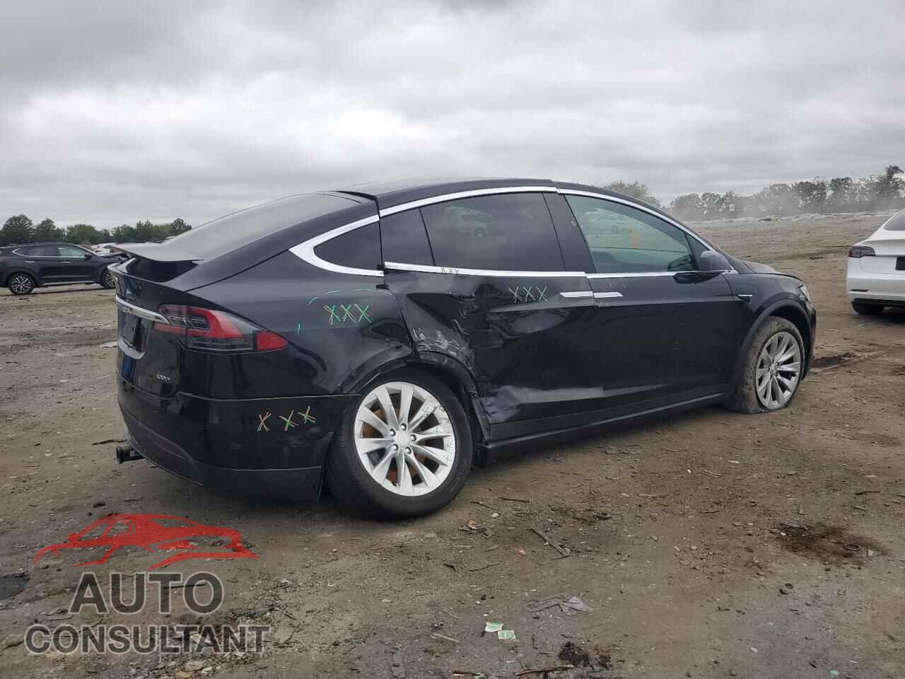 TESLA MODEL X 2018 - 5YJXCDE20JF142309