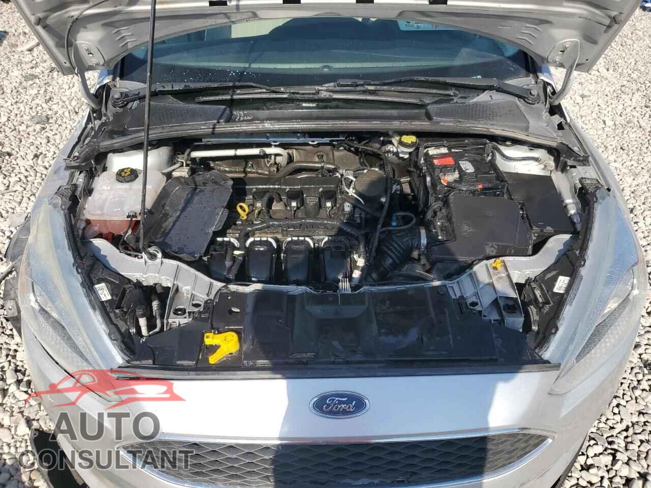 FORD FOCUS 2016 - 1FADP3F25GL293612