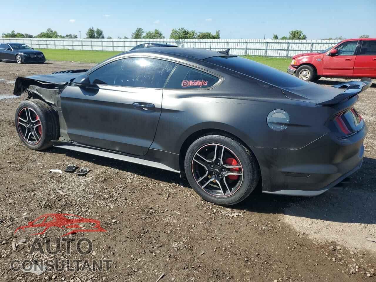FORD MUSTANG 2018 - 1FA6P8CF1J5146017