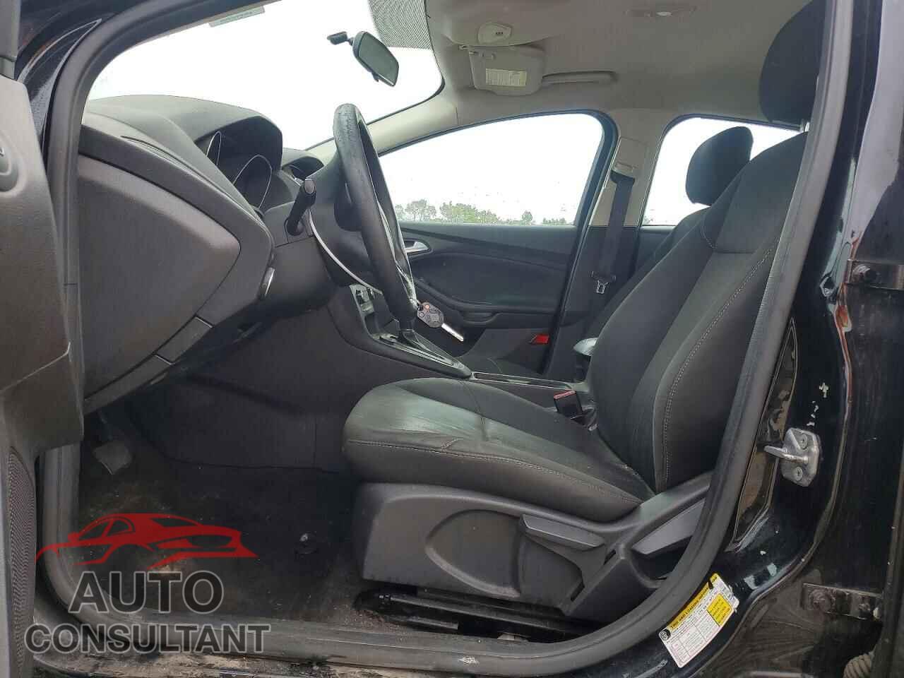 FORD FOCUS 2017 - 1FADP3F29HL339105
