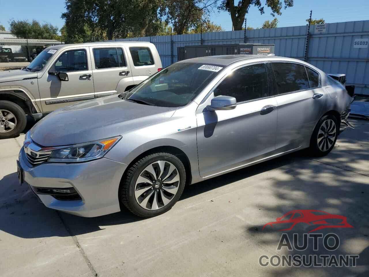 HONDA ACCORD 2017 - JHMCR6F58HC027903