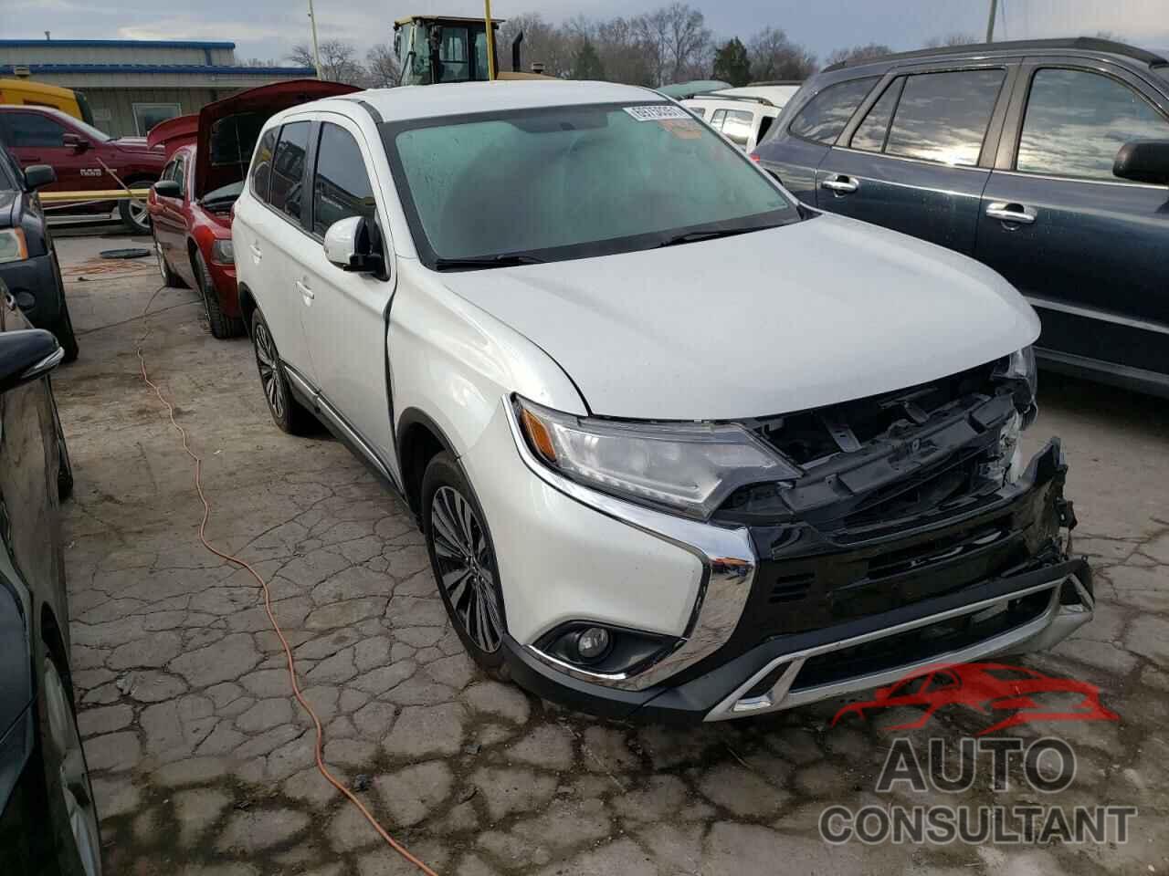 MITSUBISHI OUTLANDER 2019 - JA4AD3A33KZ015829