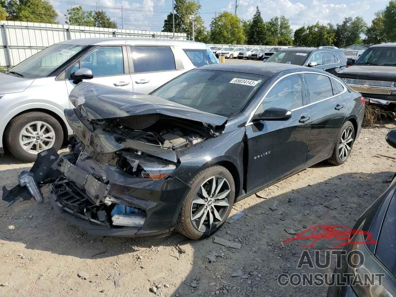 CHEVROLET MALIBU 2017 - 1G1ZE5ST5HF158283