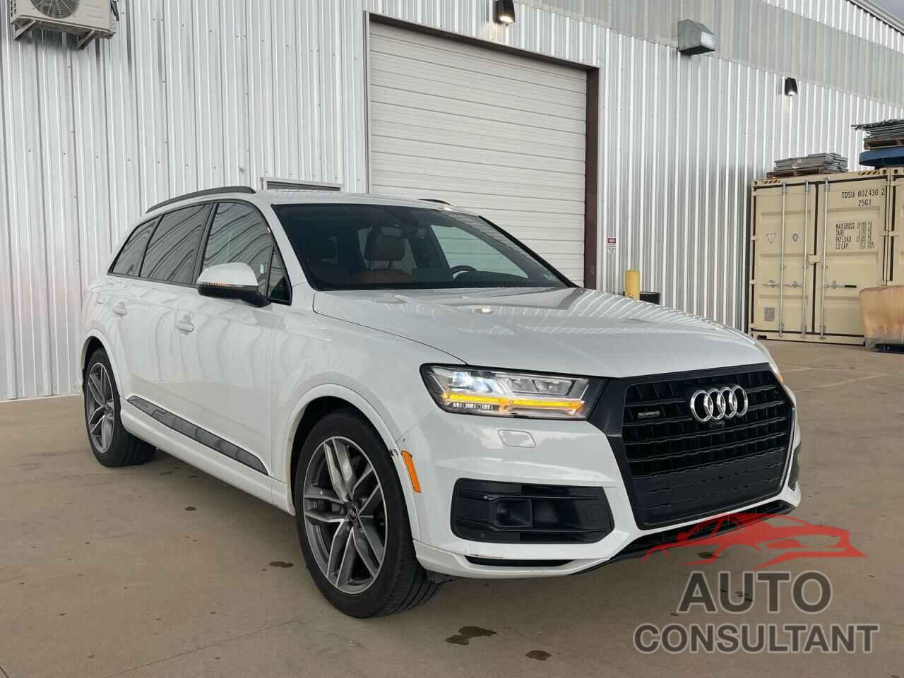AUDI Q7 2018 - WA1VAAF76JD018357