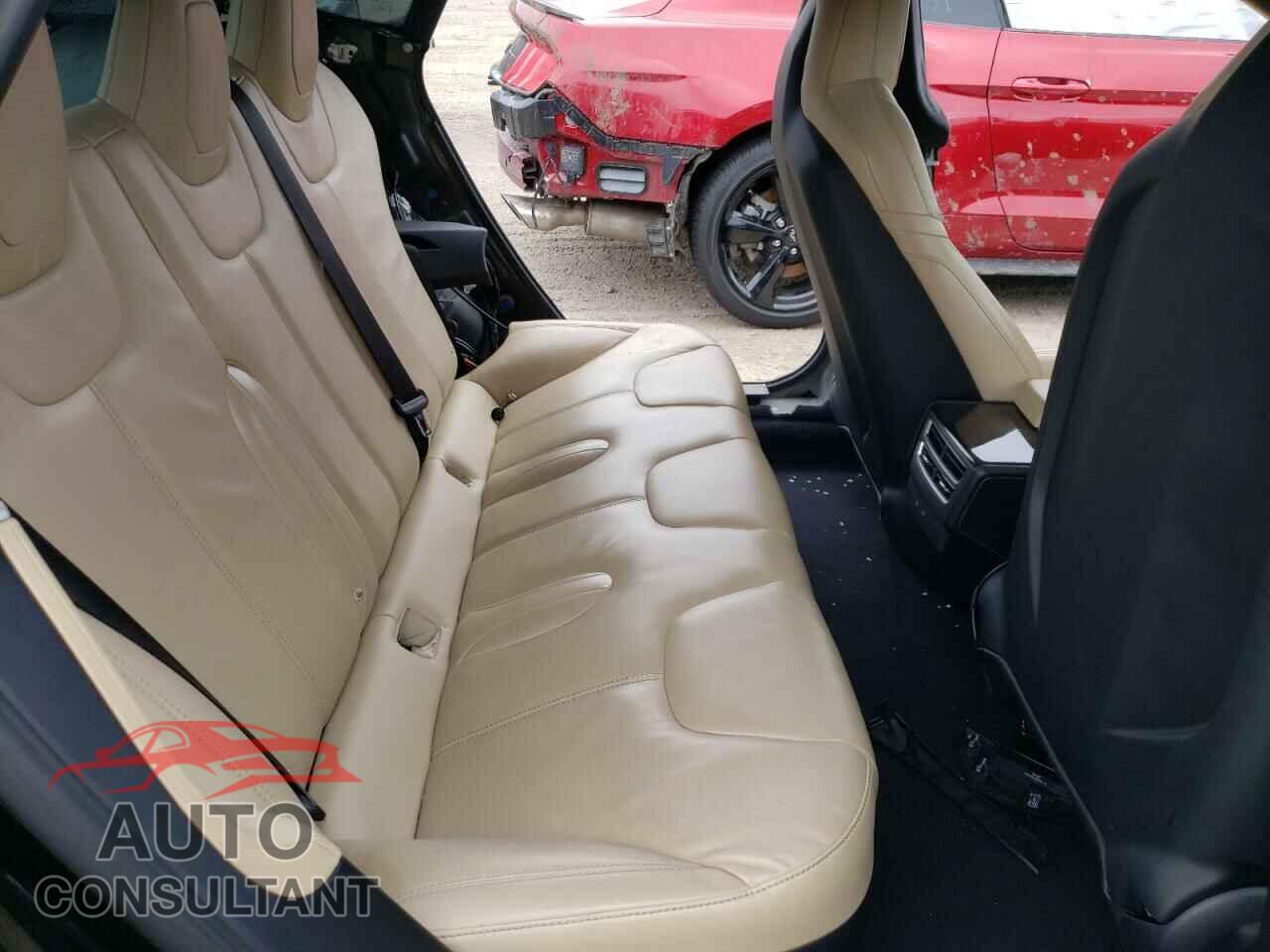 TESLA MODEL S 2016 - 5YJSA1E2XGF160159