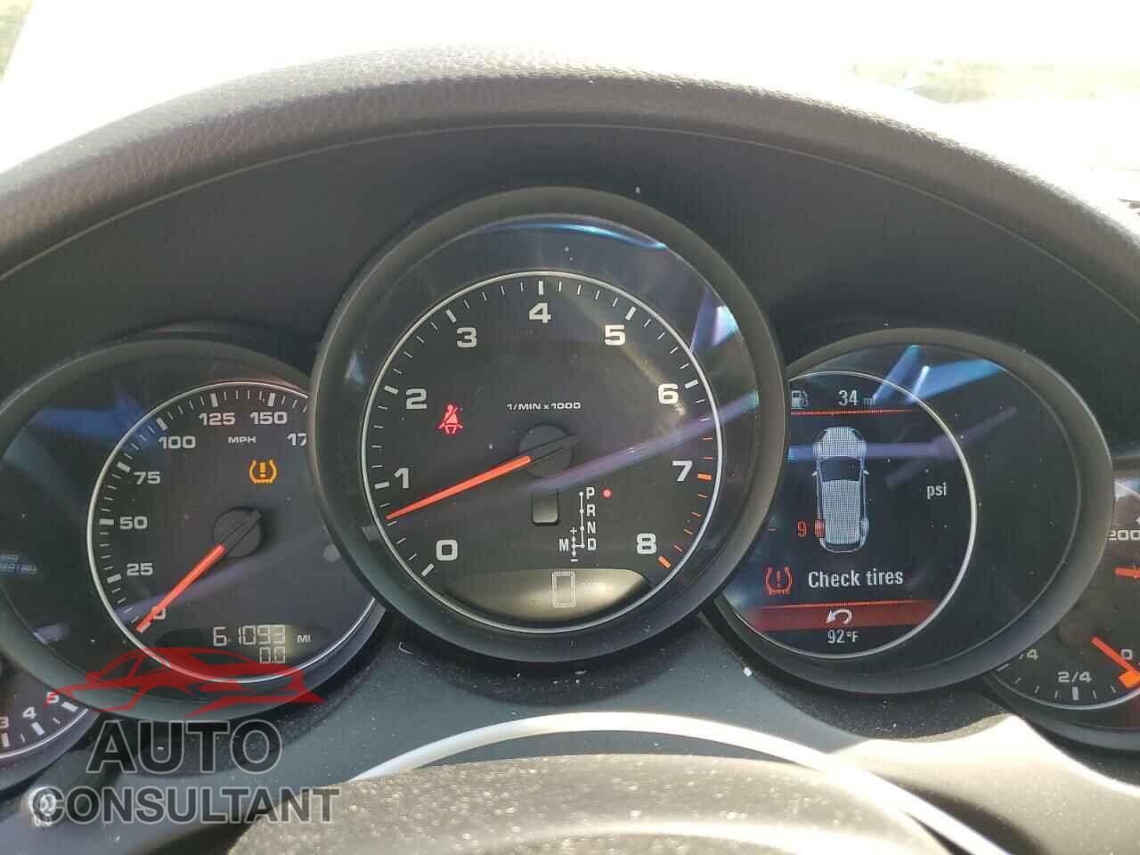PORSCHE CAYENNE 2016 - WP1AA2A20GLA02285