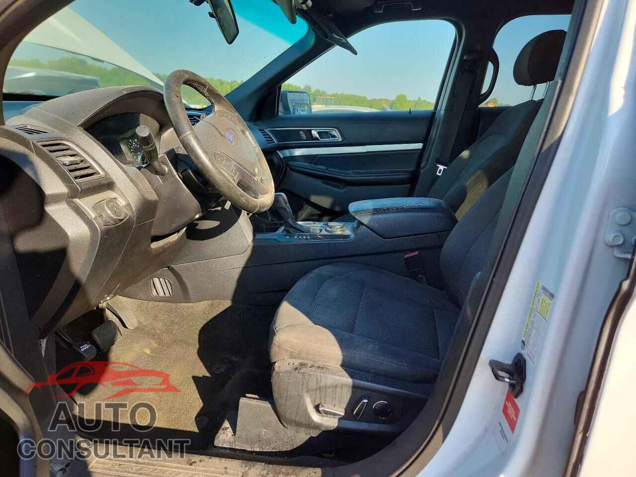 FORD EXPLORER 2017 - 1FM5K8D83HGA09305