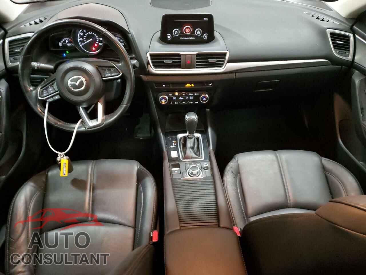 MAZDA 3 2018 - 3MZBN1L33JM260815