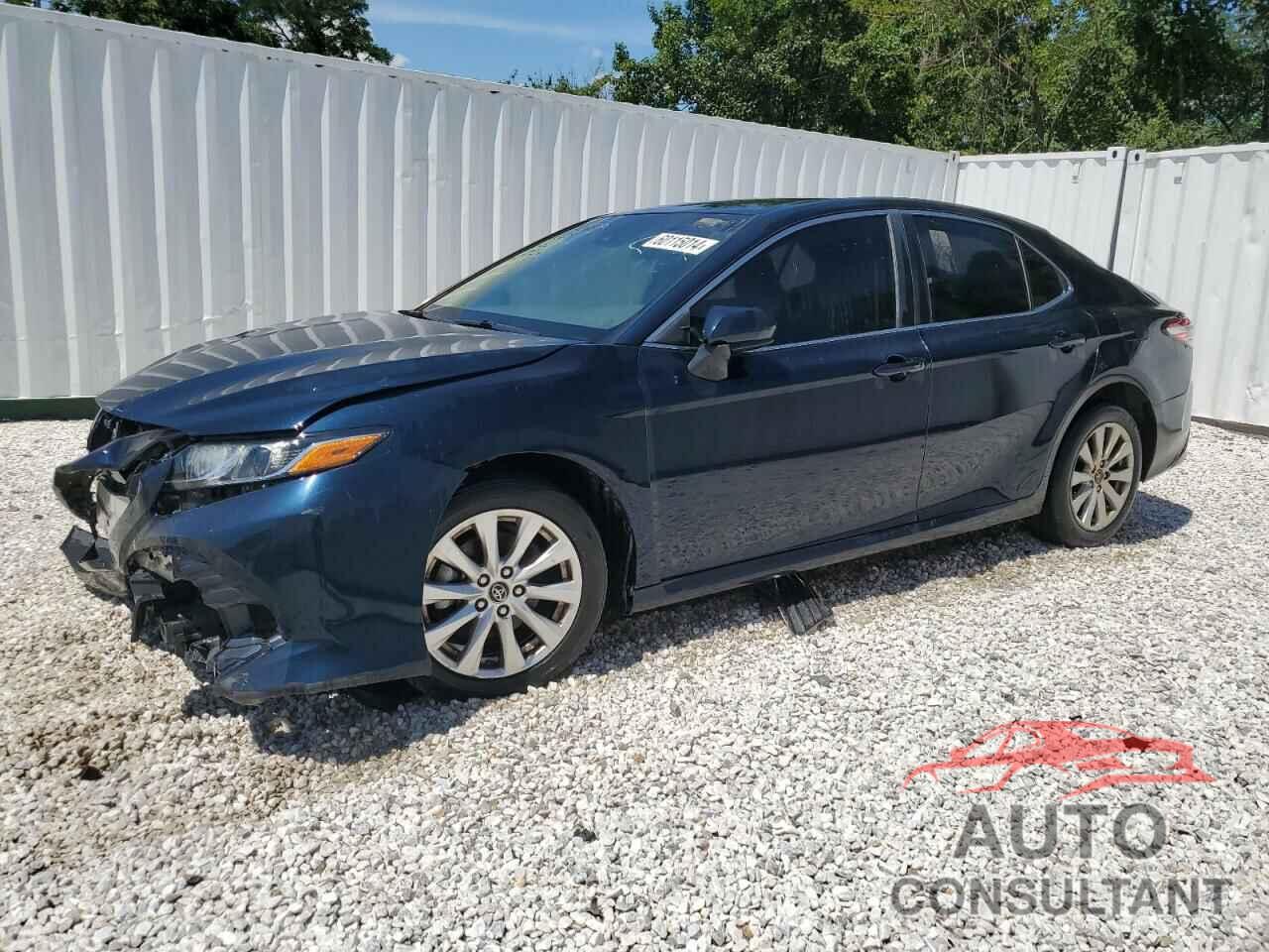 TOYOTA CAMRY 2018 - 4T1B11HK8JU572974
