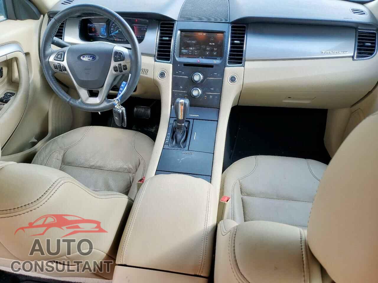 FORD TAURUS 2015 - 1FAHP2E82FG111969
