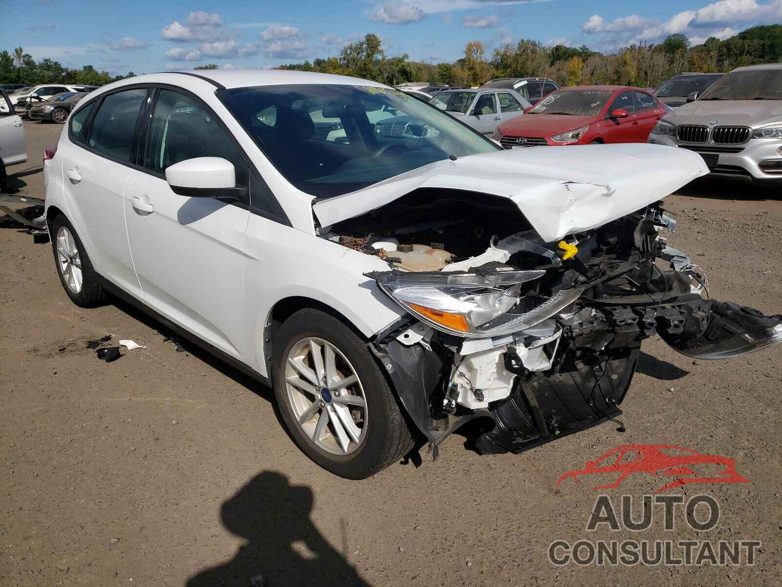 FORD FOCUS 2018 - 1FADP3K23JL326944