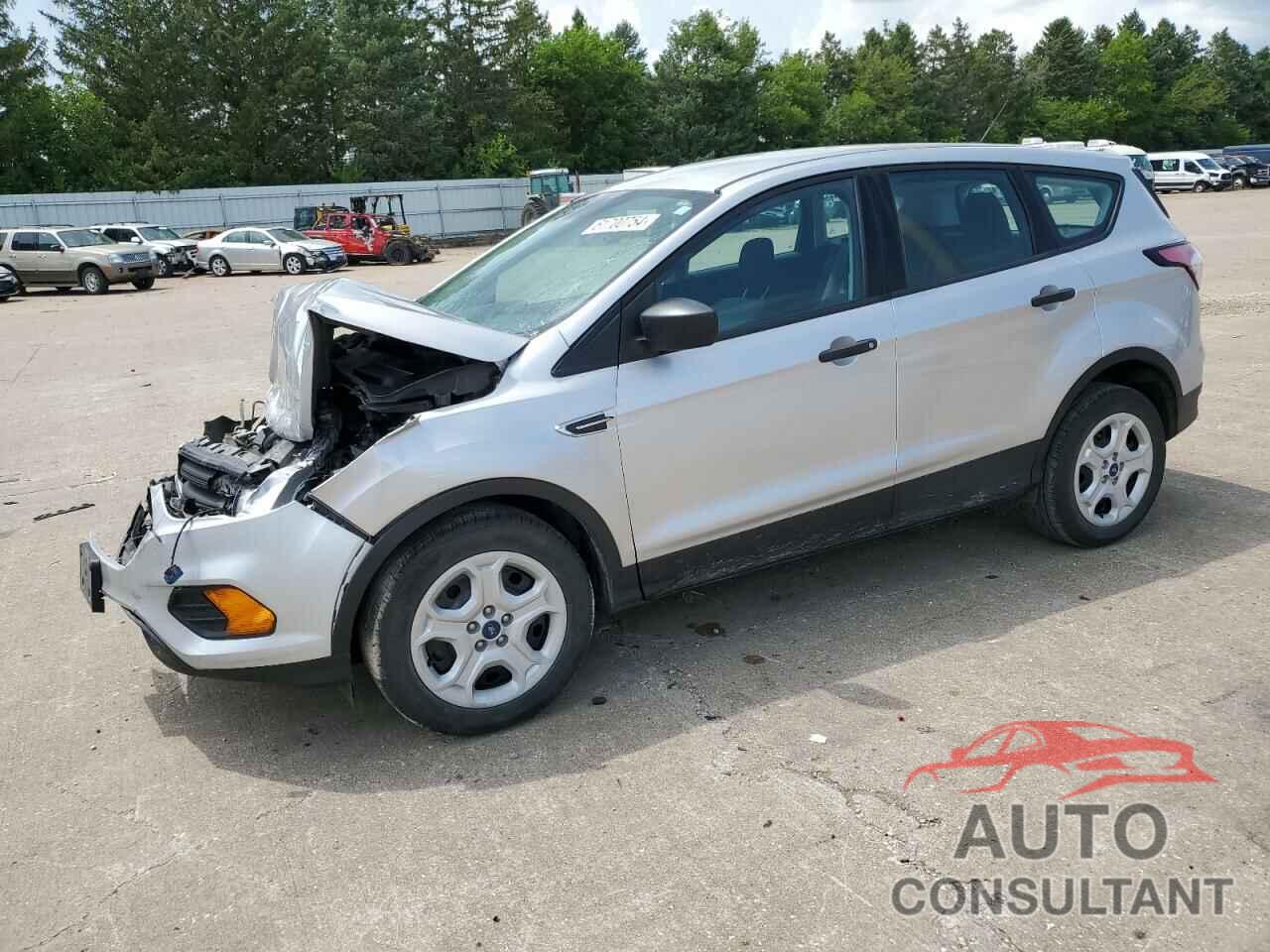 FORD ESCAPE 2018 - 1FMCU0F7XJUA80645