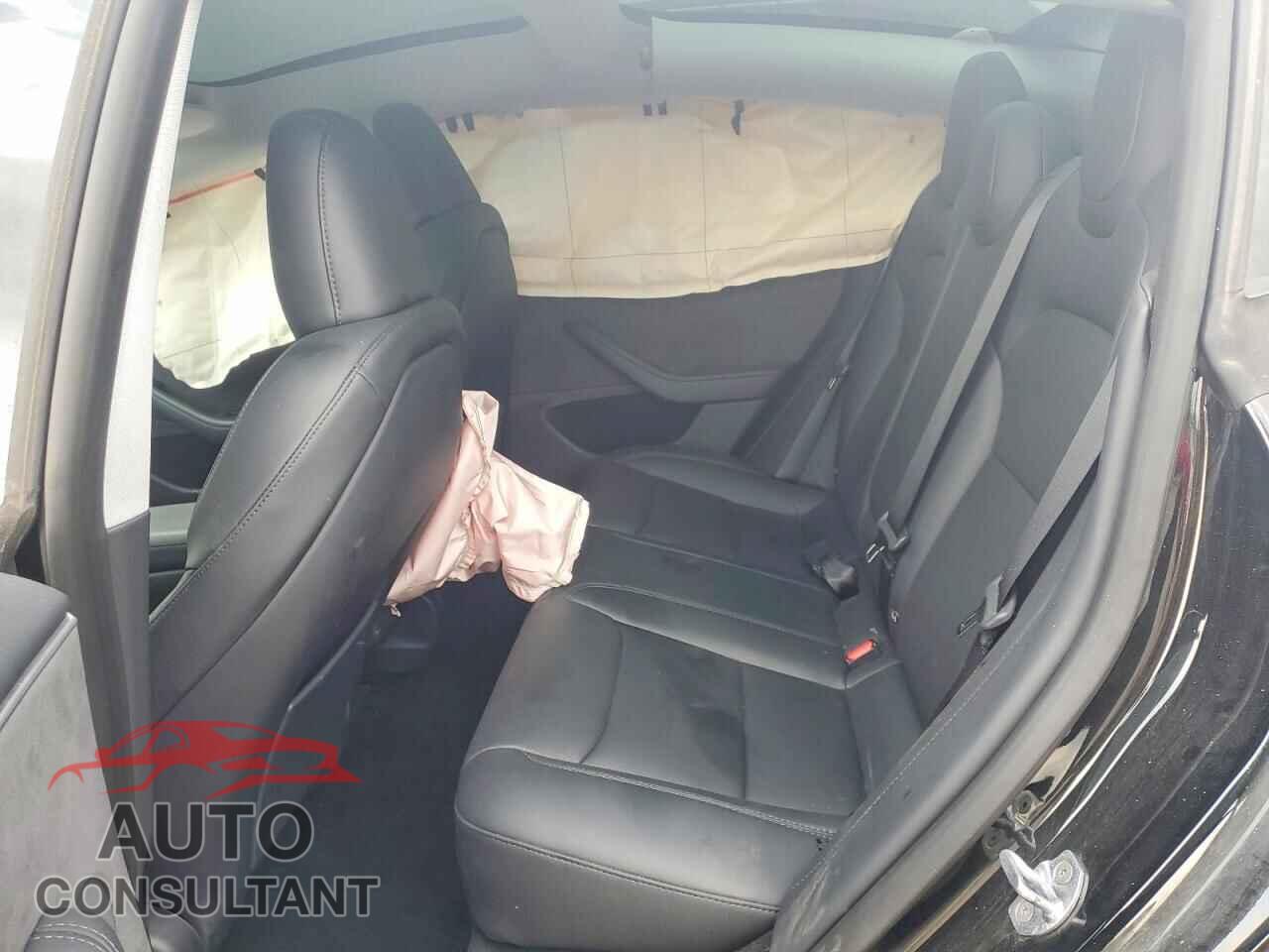 TESLA MODEL 3 2025 - 5YJ3E1EB9SF916324