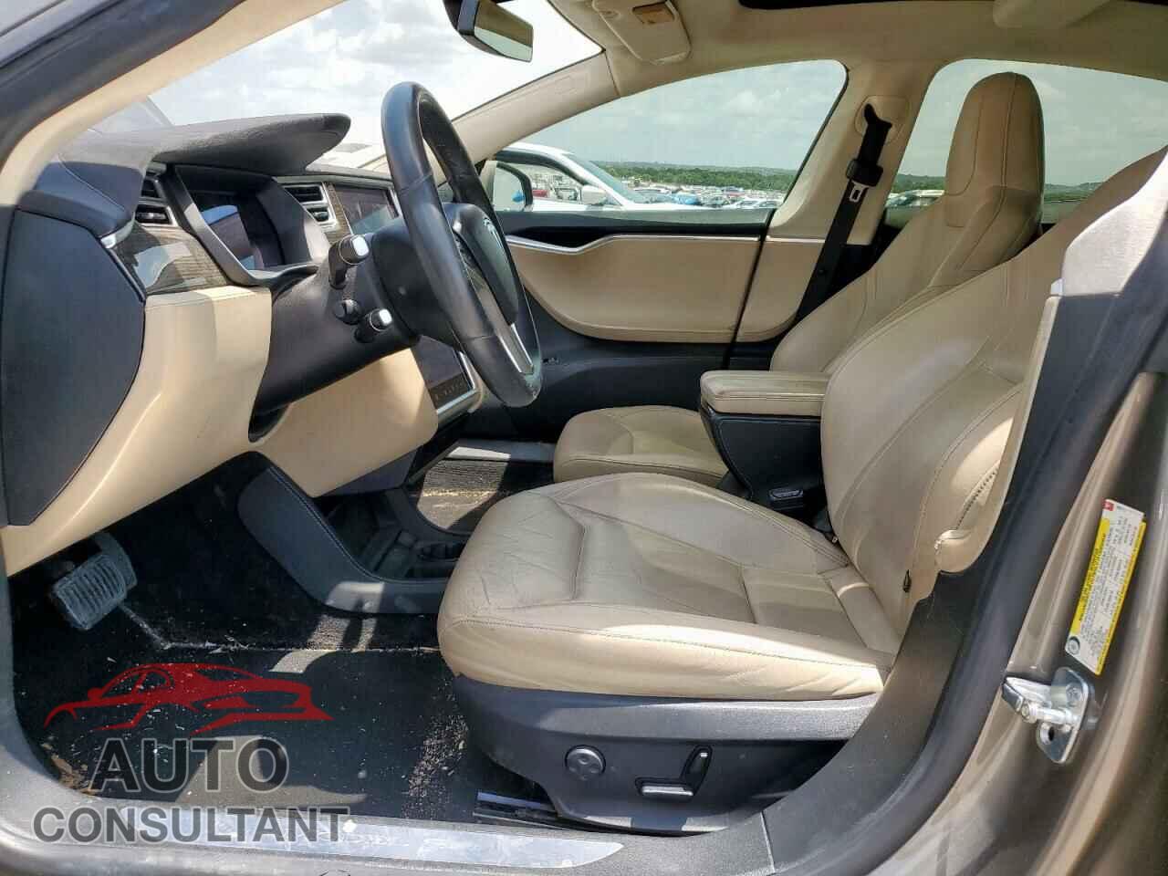 TESLA MODEL S 2015 - 5YJSA1H22FF093275