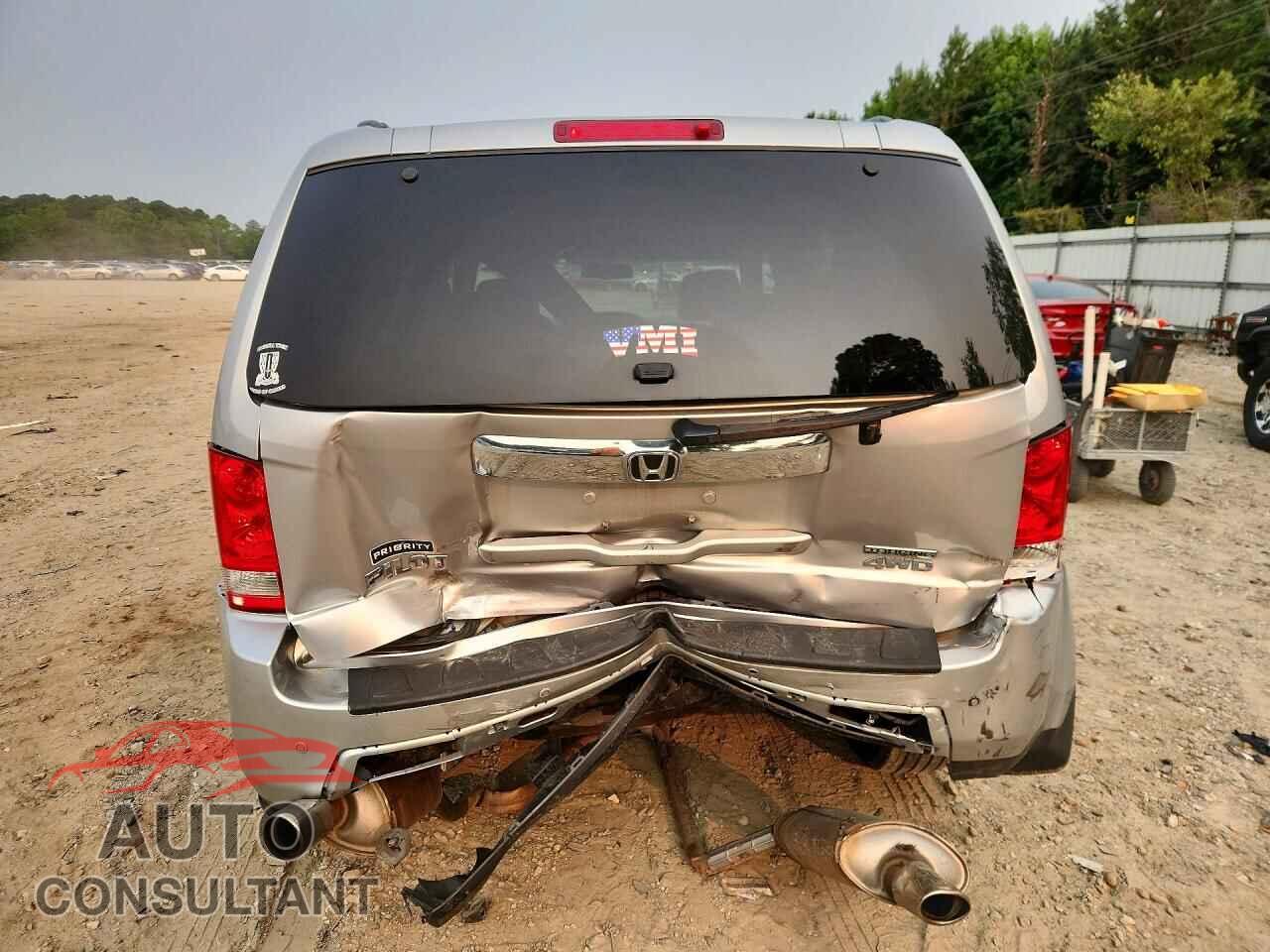 HONDA PILOT 2011 - 5FNYF4H97BB041595