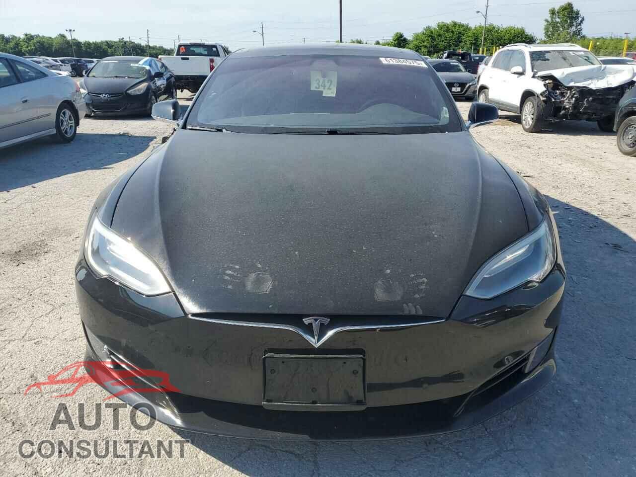TESLA MODEL S 2017 - 5YJSA1E11HF209631