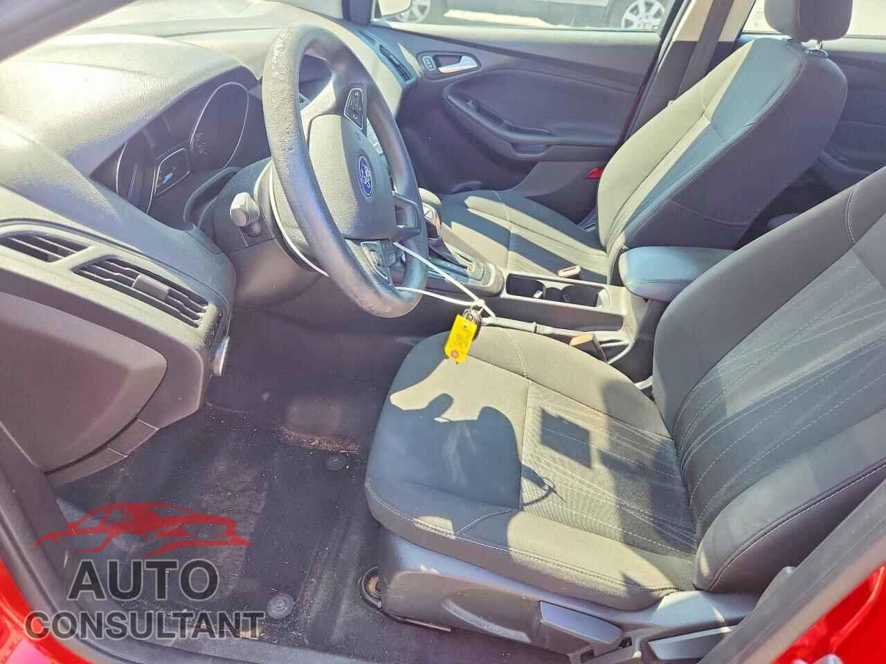 FORD FOCUS 2017 - 1FADP3F22HL326924