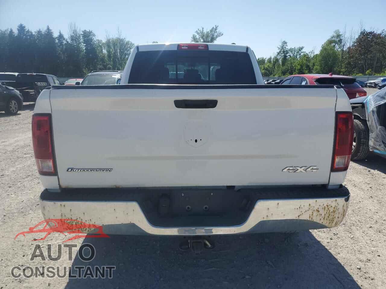 DODGE RAM 1500 2012 - 1C6RD7GT2CS328833