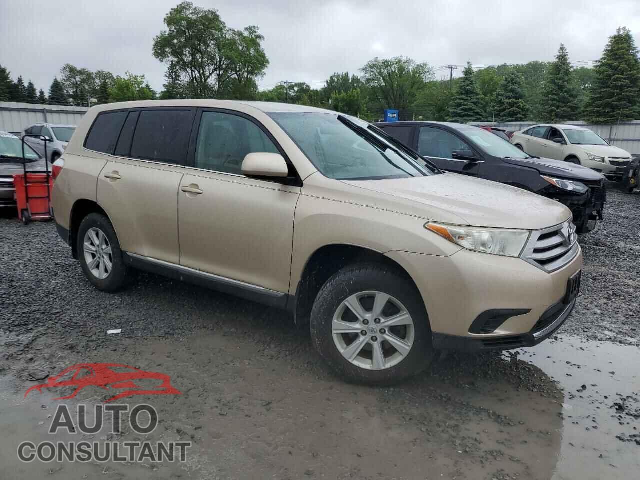 TOYOTA HIGHLANDER 2013 - 5TDBK3EH8DS188210