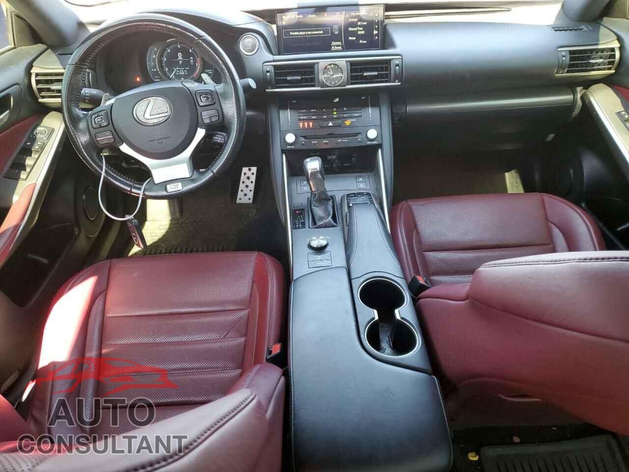 LEXUS IS 2017 - JTHCE1D22H5014186