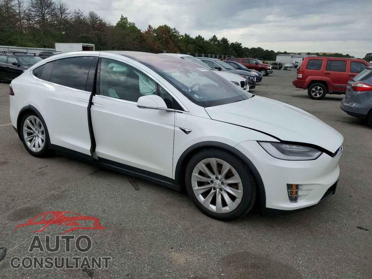 TESLA MODEL X 2019 - 5YJXCDE21KF195716