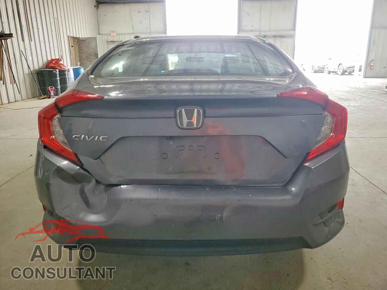 HONDA CIVIC 2018 - 2HGFC2F57JH524809