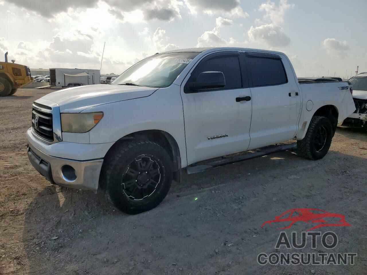 TOYOTA TUNDRA 2013 - 5TFEM5F10DX067587