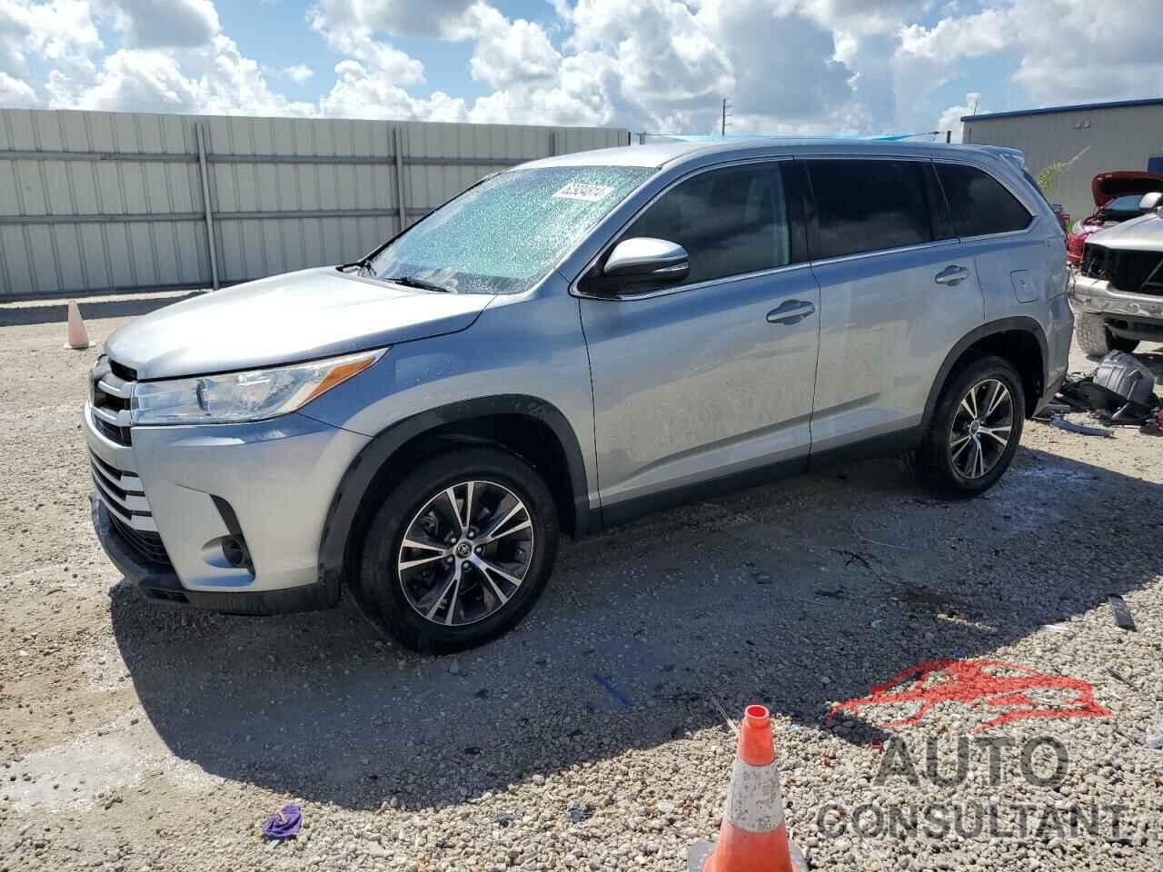 TOYOTA HIGHLANDER 2019 - 5TDZARFHXKS047493