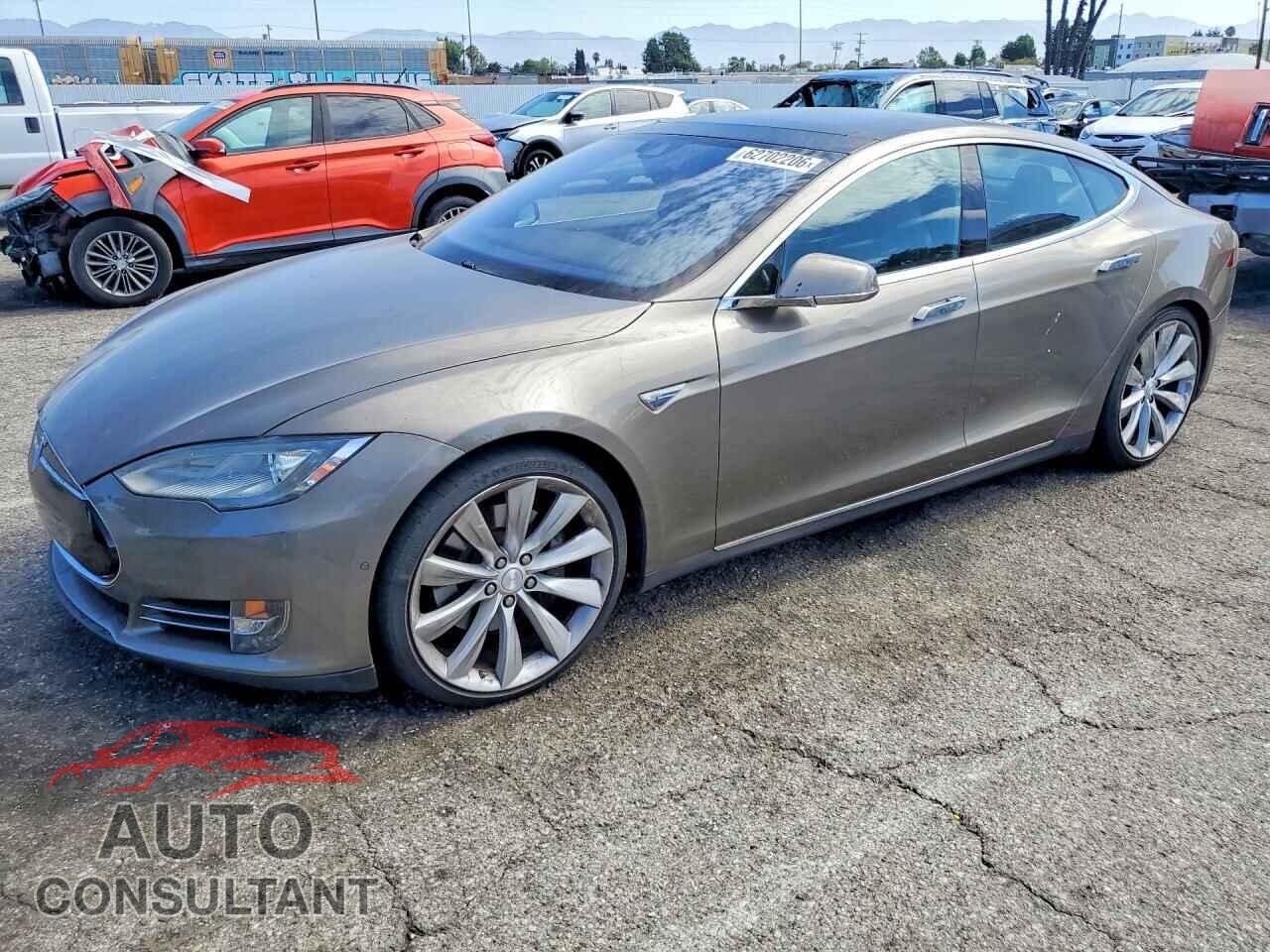 TESLA MODEL S 2016 - 5YJSA1E42GF137220