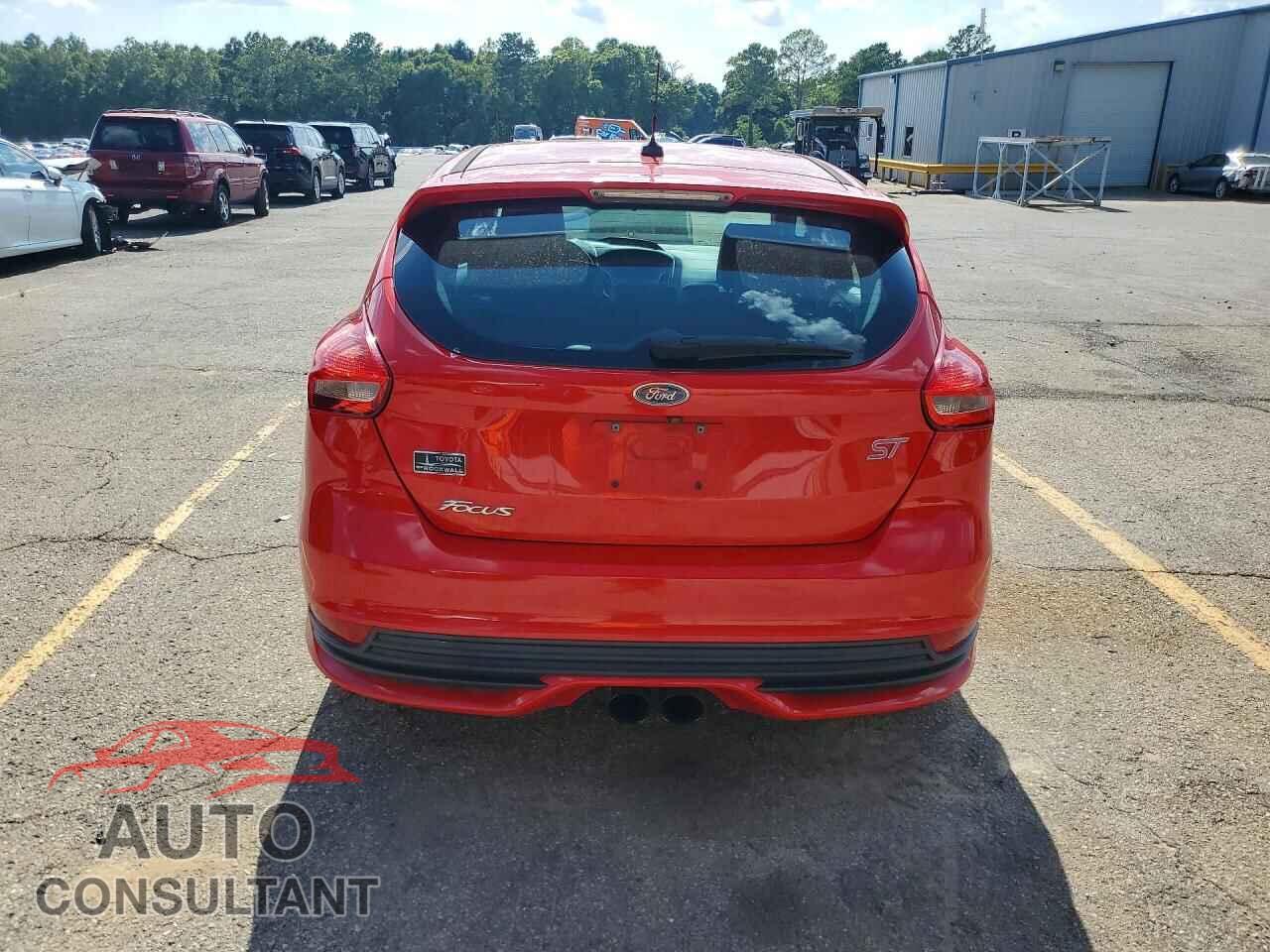 FORD FOCUS 2016 - 1FADP3L96GL227409