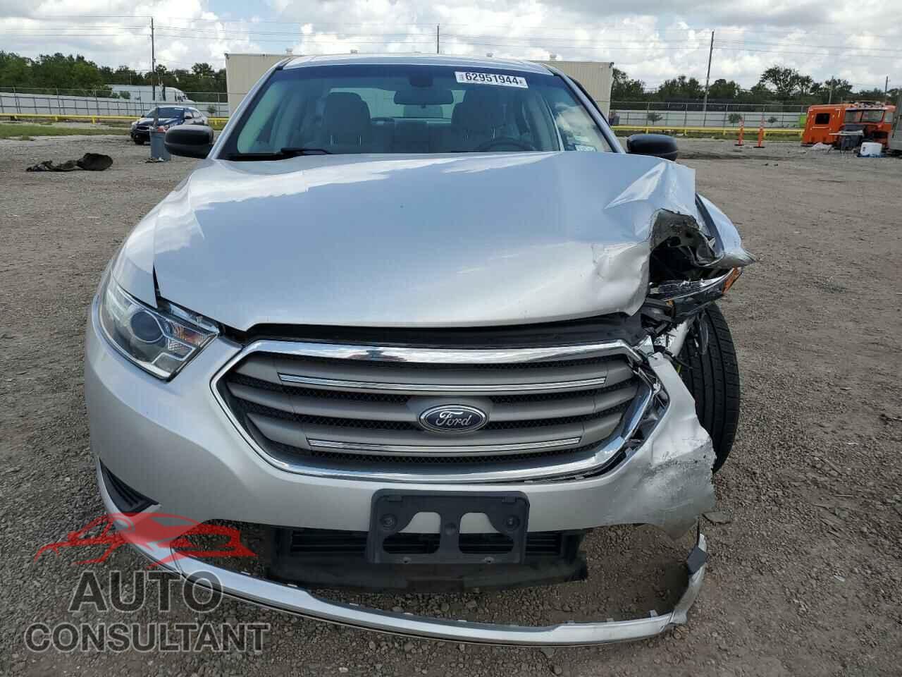 FORD TAURUS 2017 - 1FAHP2D89HG146321