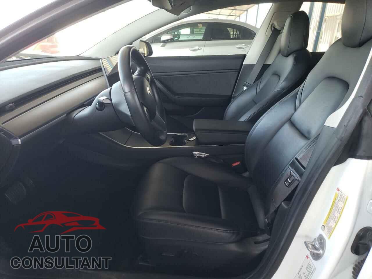 TESLA MODEL 3 2018 - 5YJ3E1EA1JF047109