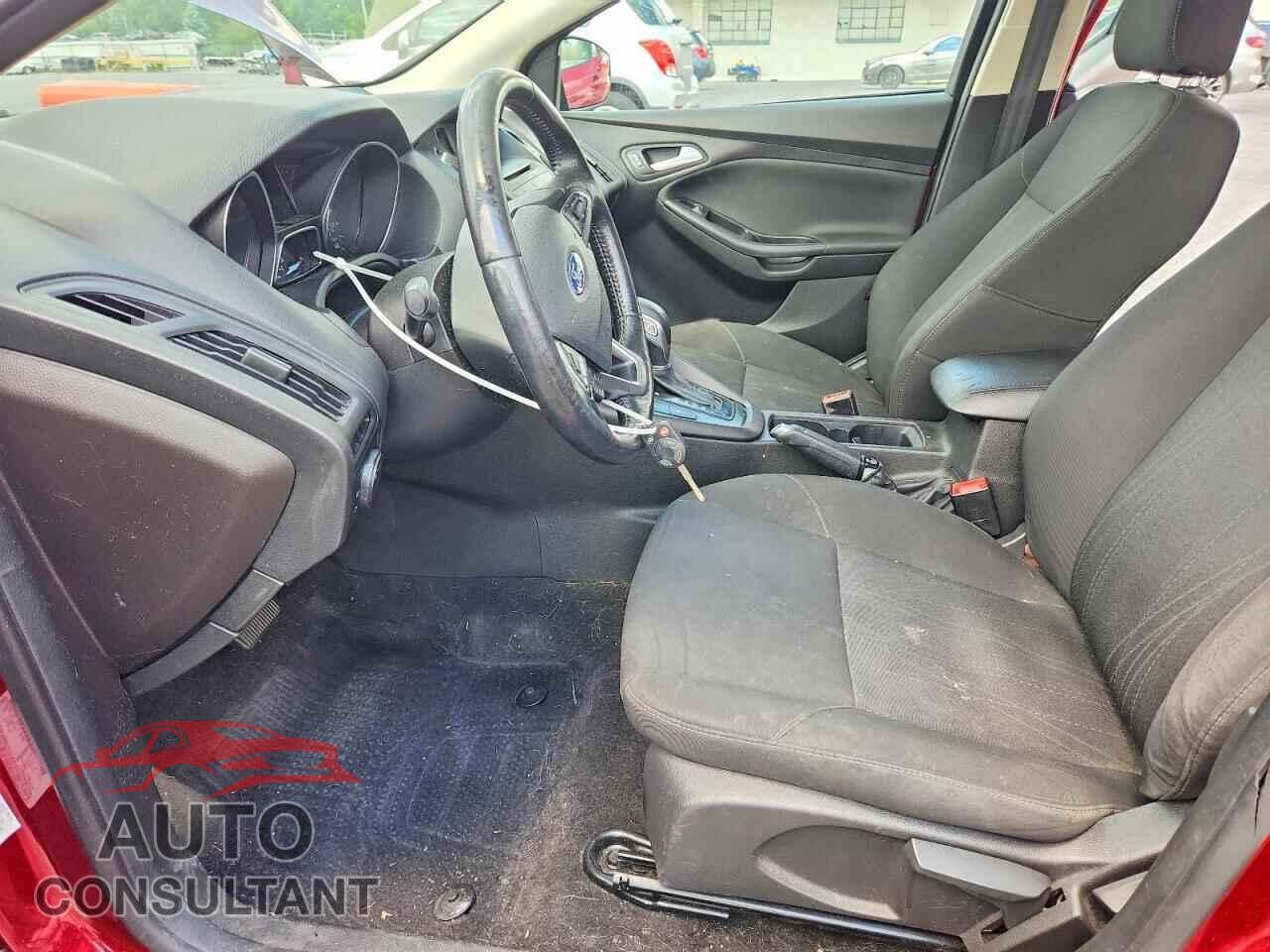 FORD FOCUS 2017 - 1FADP3FE2HL289531
